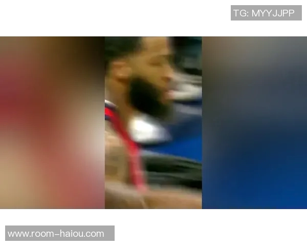 锡安称赞文班防守能力强调冲击篮下时需做出明智选择